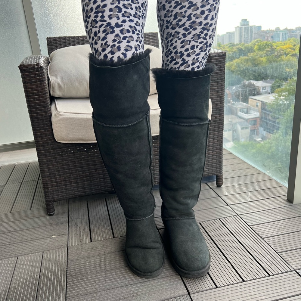UGG boots - Picture 4 of 5